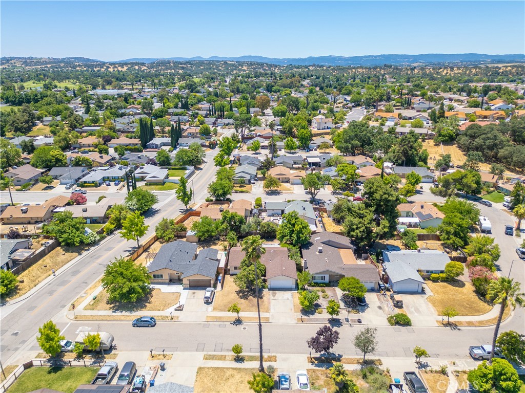 1084 Sylvia Circle