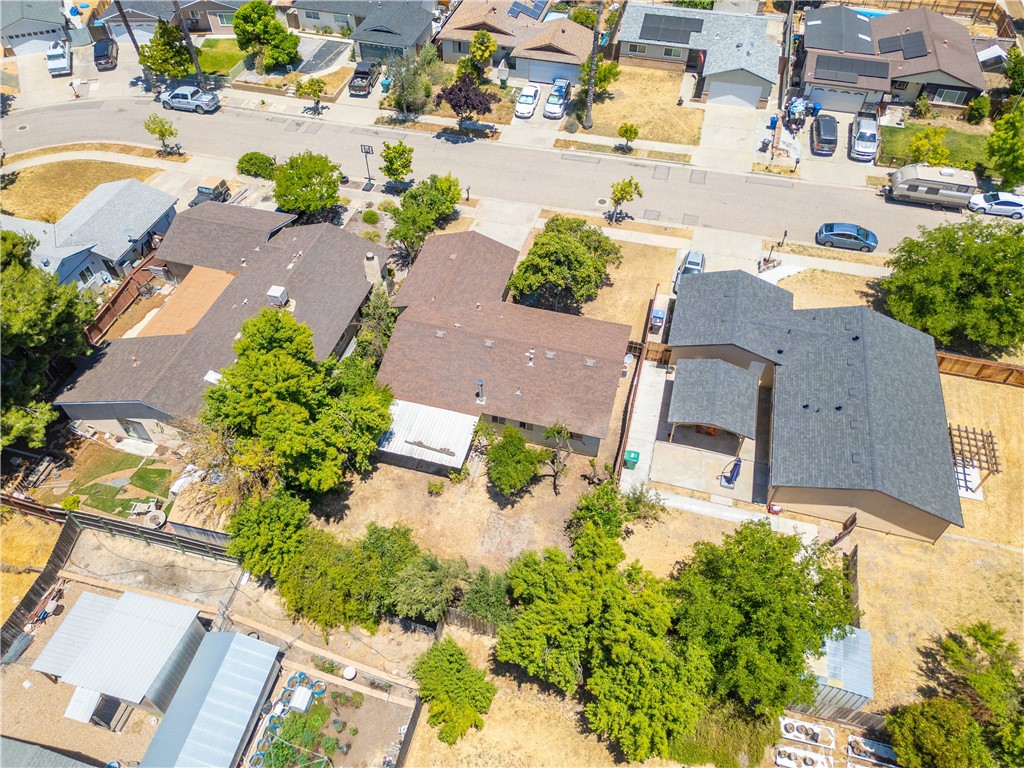 1084 Sylvia Circle