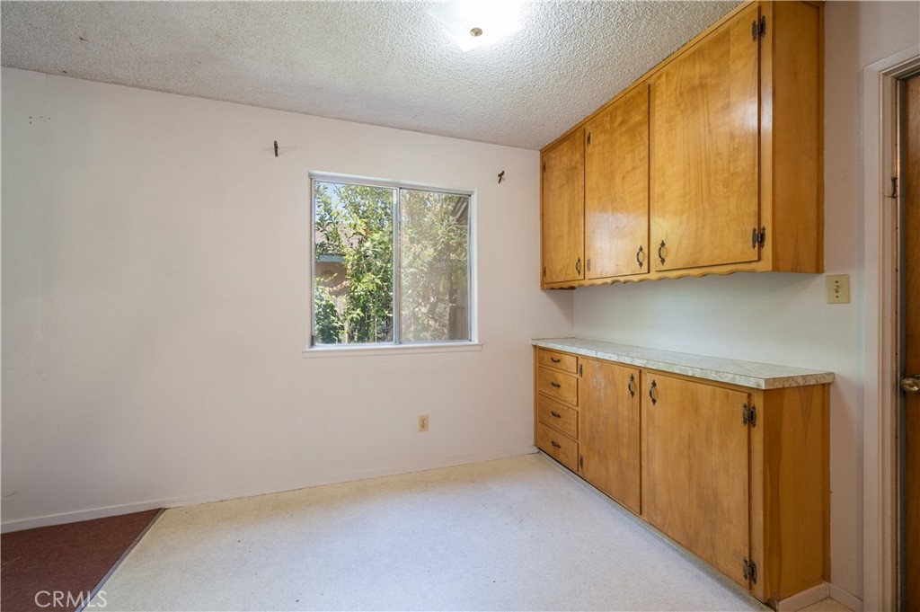 1084 Sylvia Circle