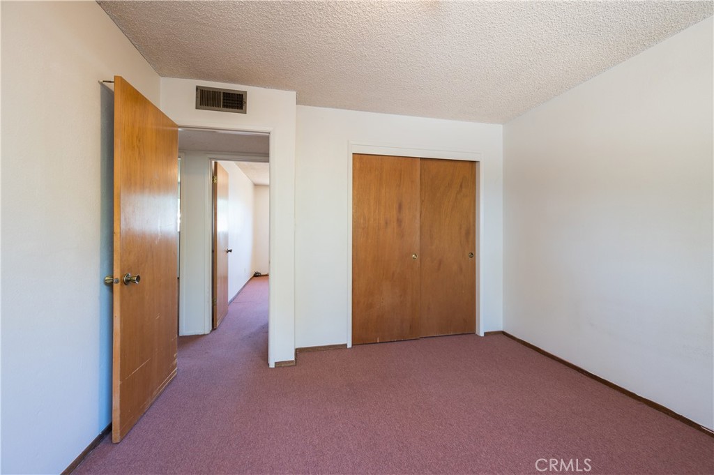 1084 Sylvia Circle