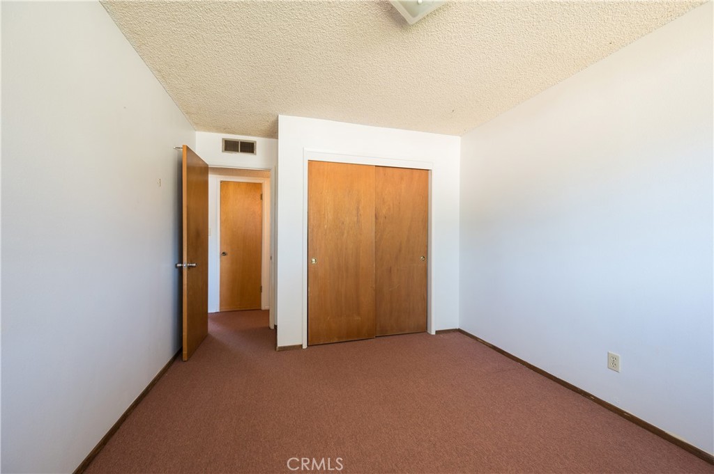 1084 Sylvia Circle