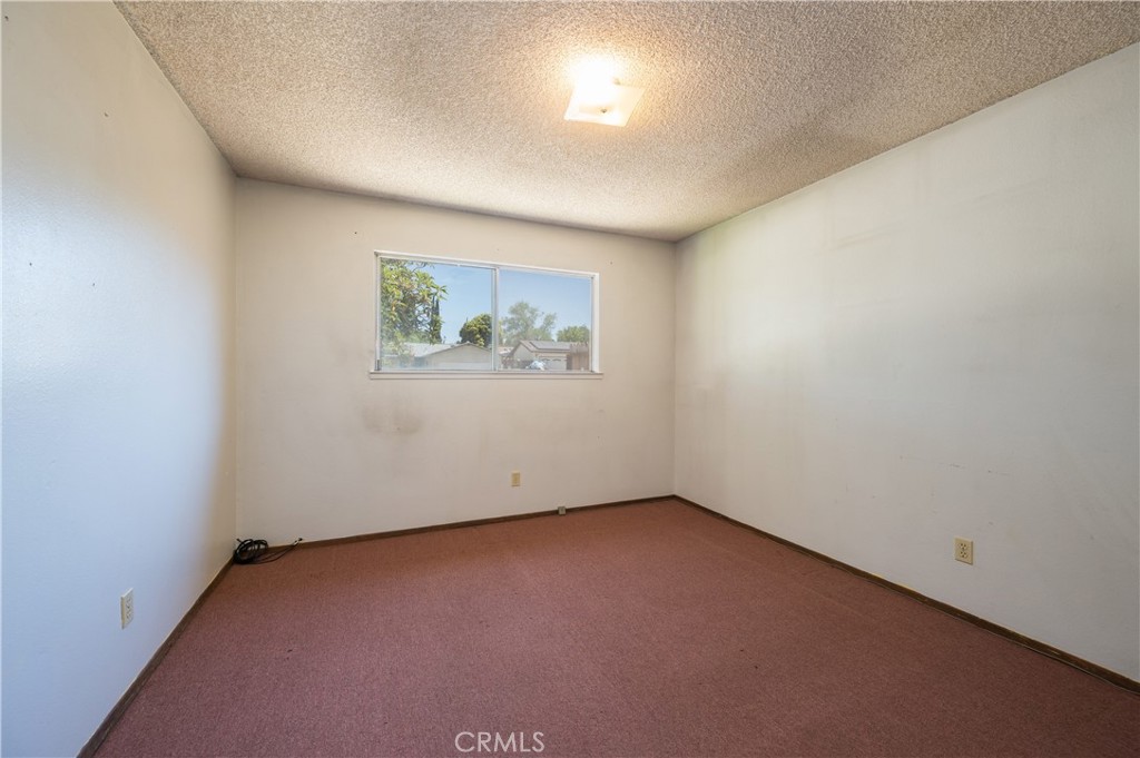 1084 Sylvia Circle