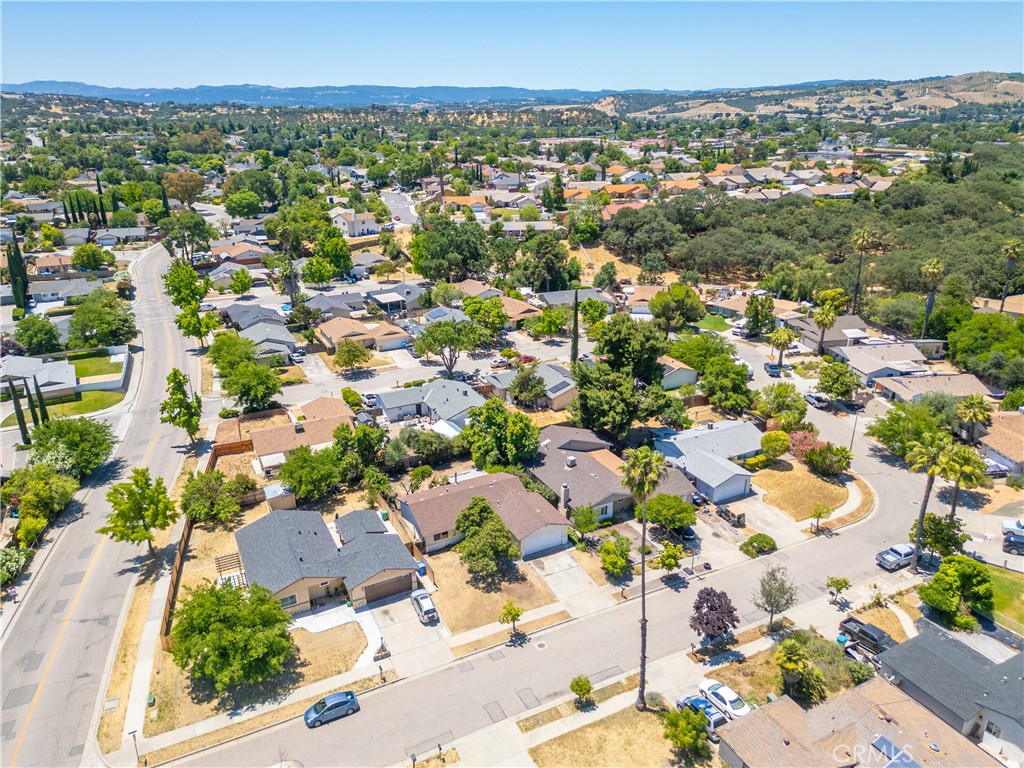 1084 Sylvia Circle