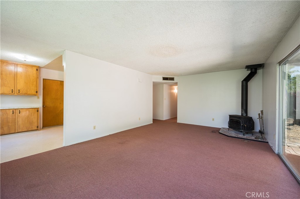 1084 Sylvia Circle
