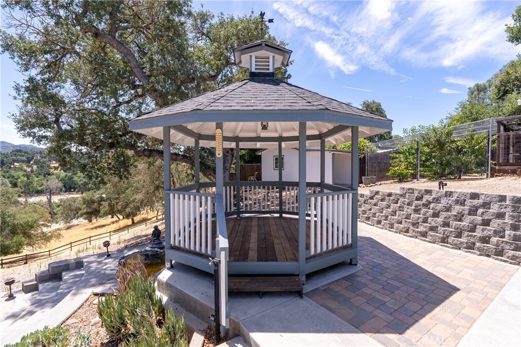 9340 Mountain View Drive