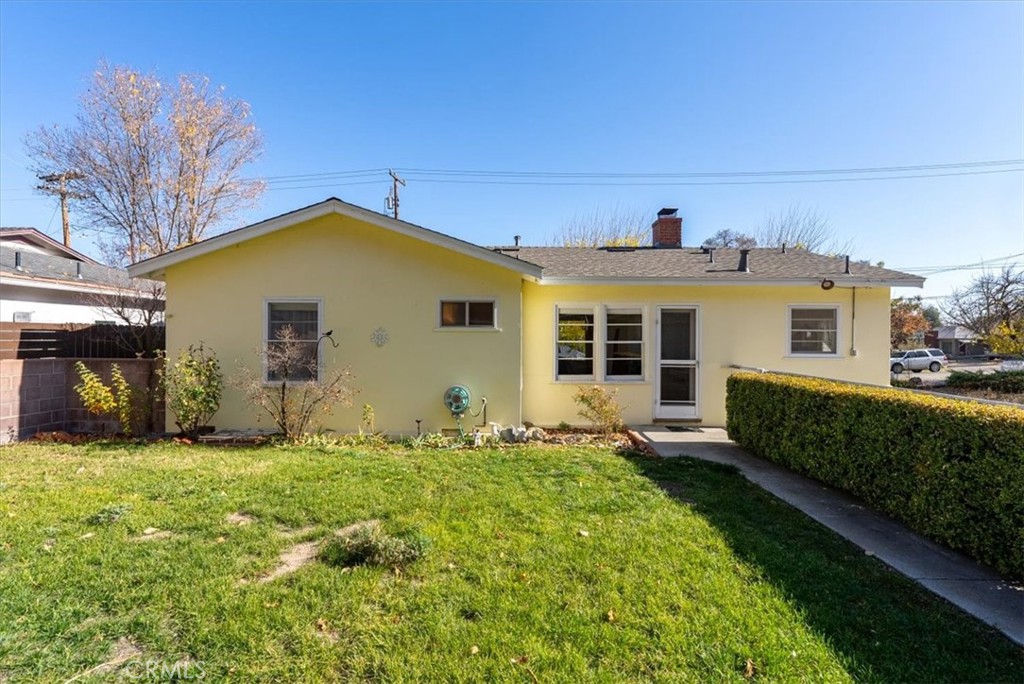 3175 Vine Street