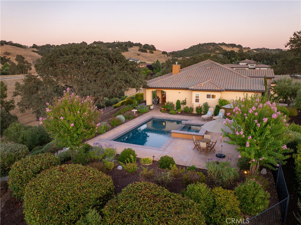 2174 Lake Ysabel Road