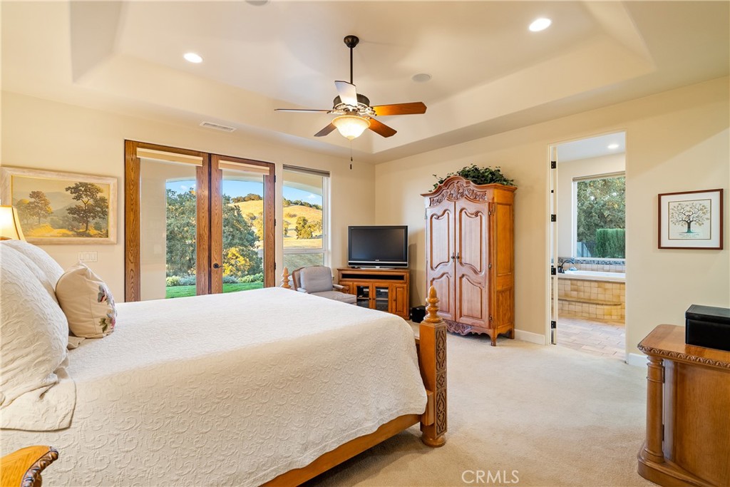 2174 Lake Ysabel Road