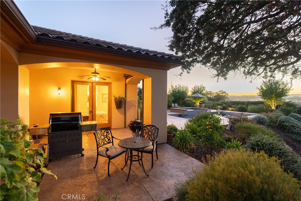 2174 Lake Ysabel Road