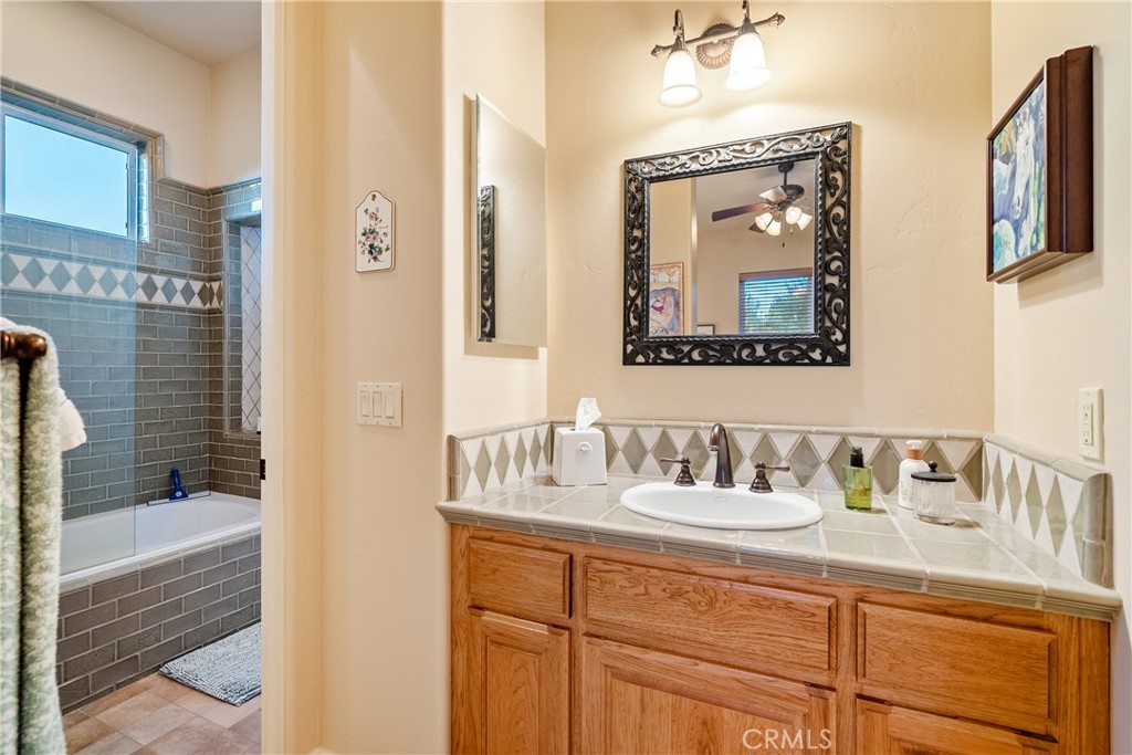 2174 Lake Ysabel Road