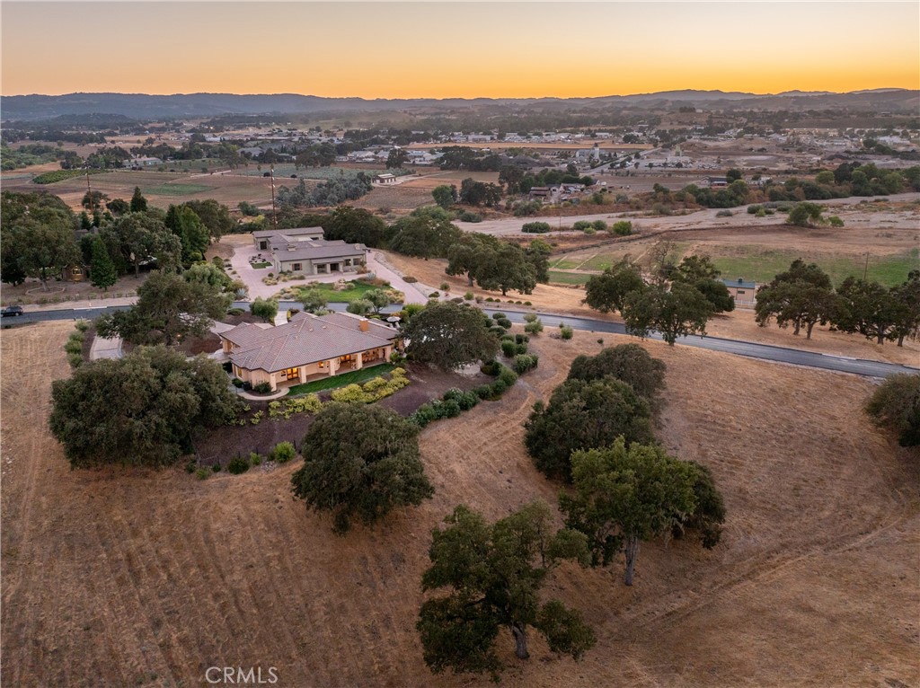 2174 Lake Ysabel Road