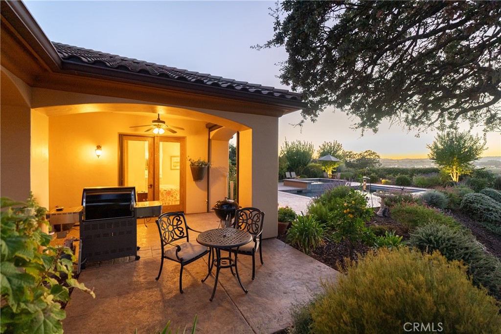 2174 Lake Ysabel Road