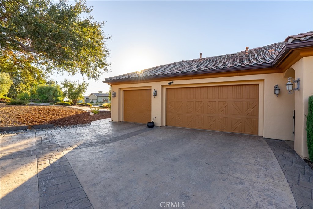 2174 Lake Ysabel Road