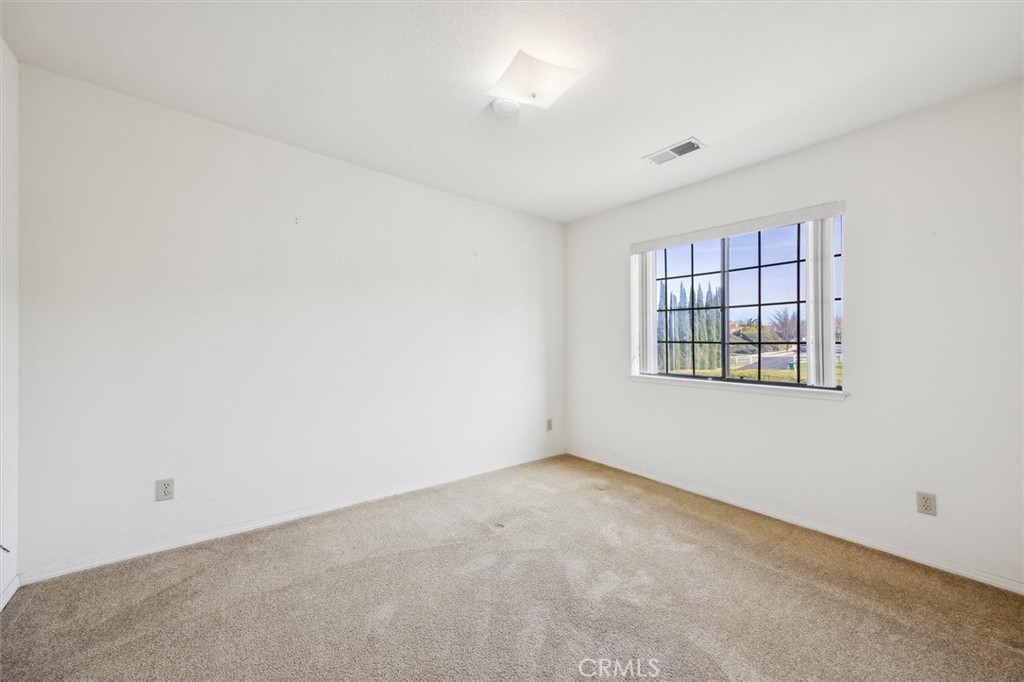 915 Rolling Hills Road