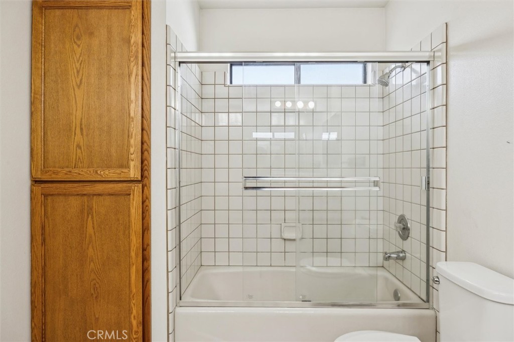 915 Rolling Hills Road