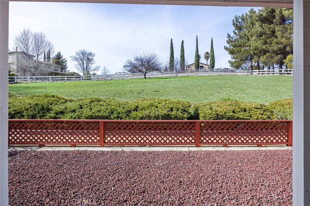 915 Rolling Hills Road