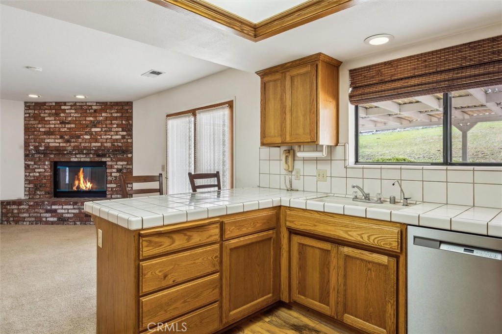 915 Rolling Hills Road