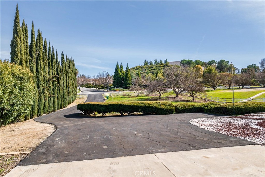 915 Rolling Hills Road