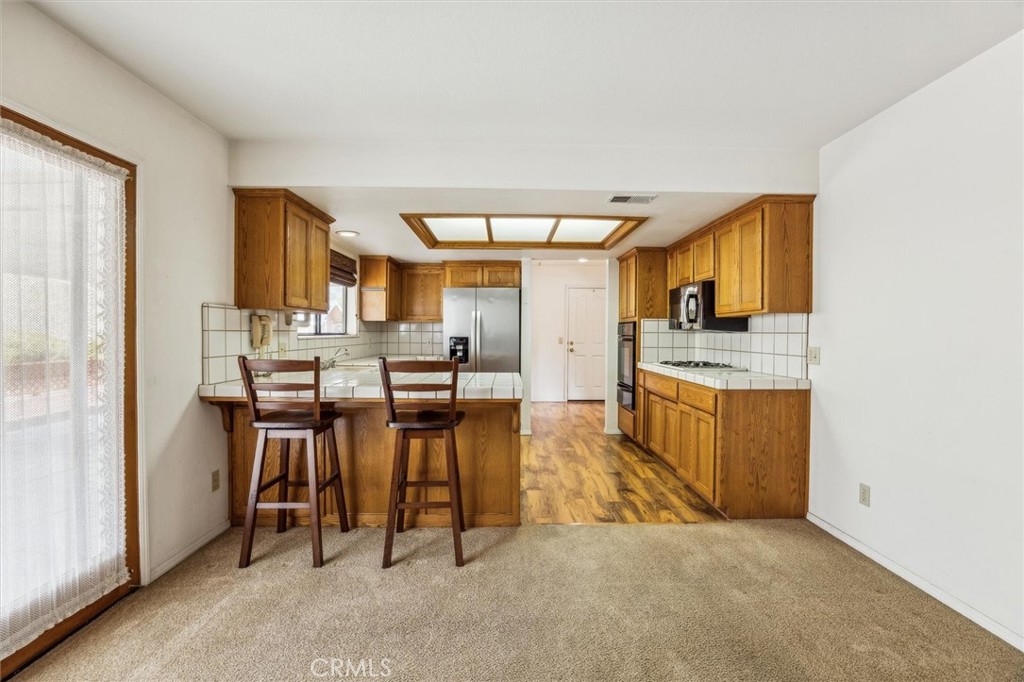 915 Rolling Hills Road