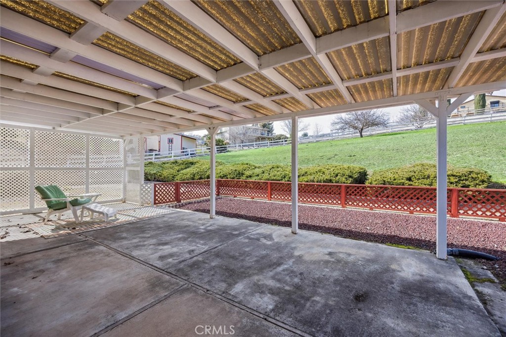 915 Rolling Hills Road