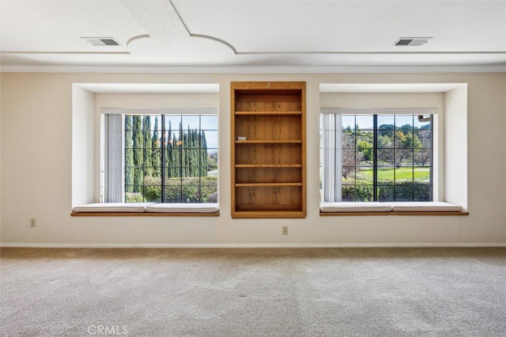 915 Rolling Hills Road