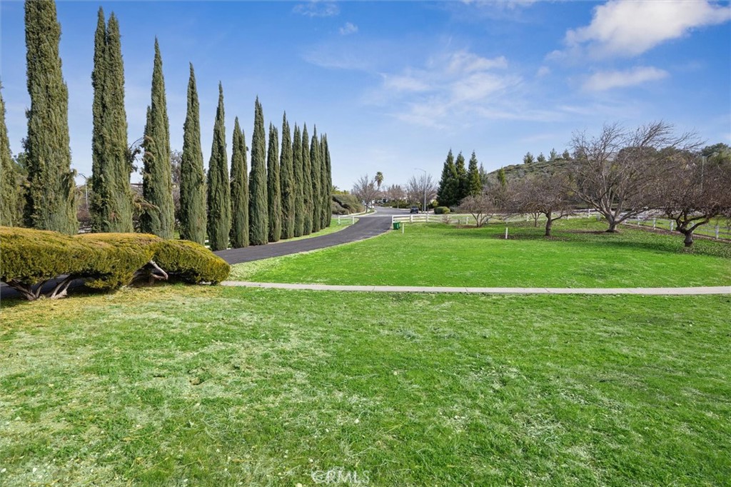 915 Rolling Hills Road