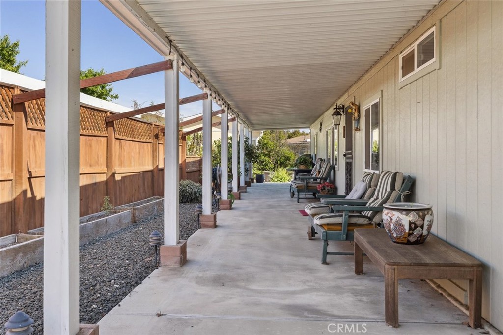 8 Dove Ct