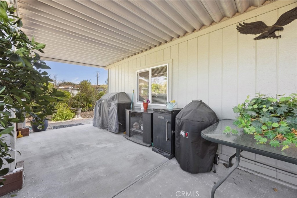8 Dove Ct