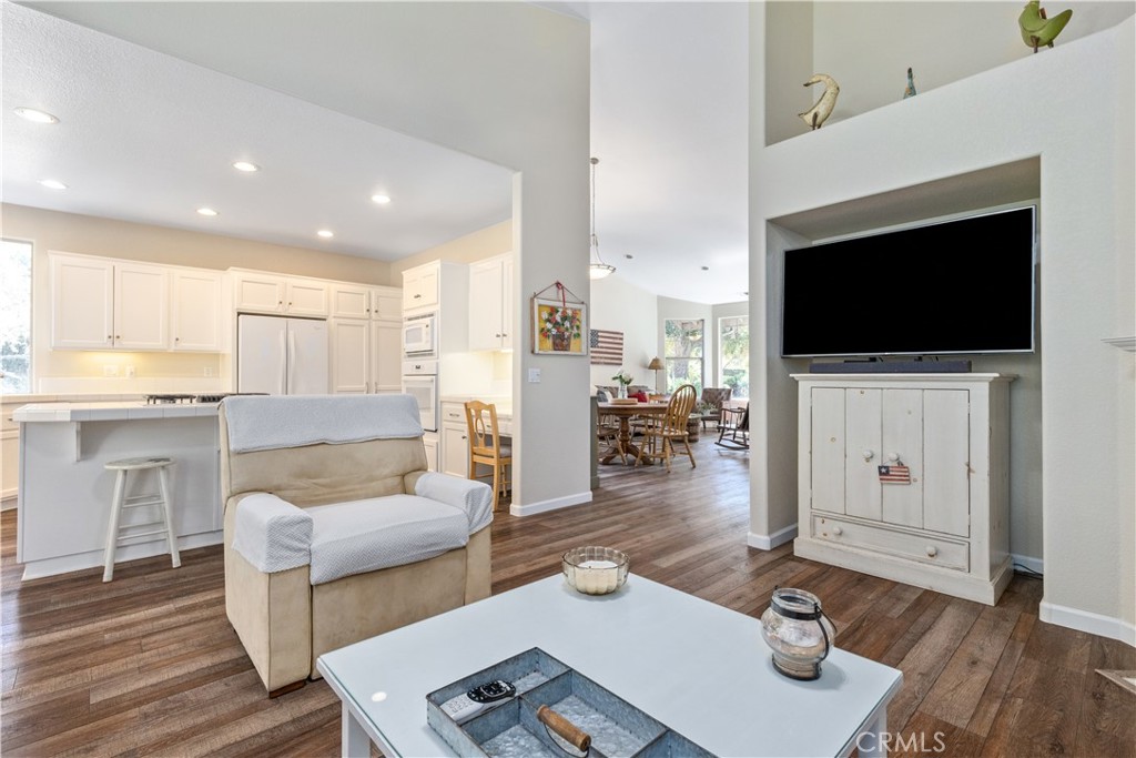 8290 Hermosa Ave