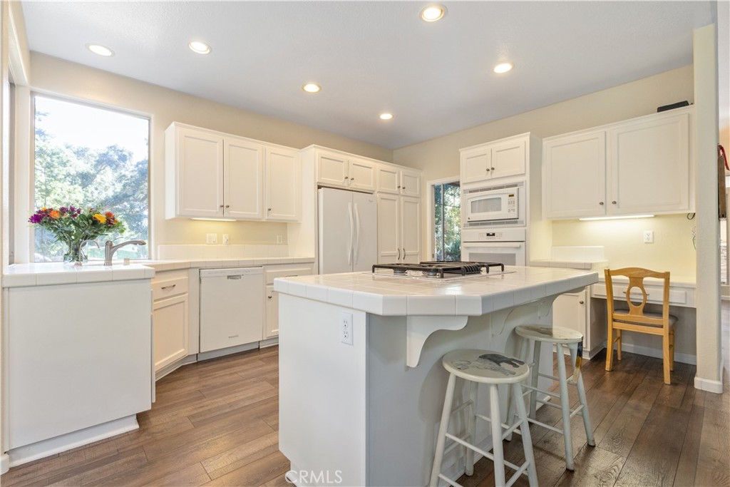 8290 Hermosa Ave
