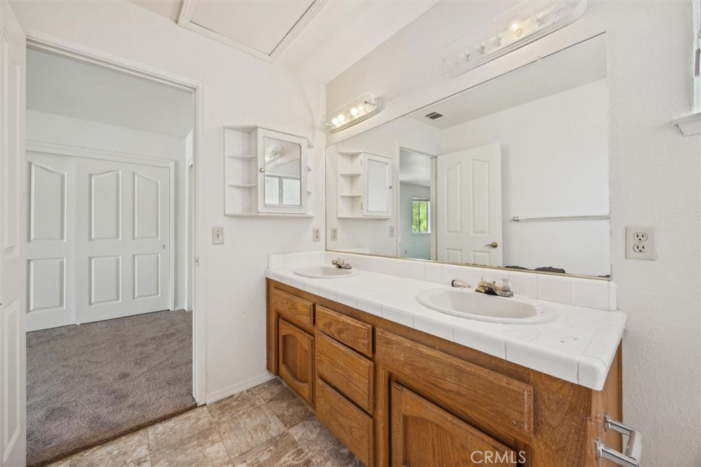 1211 Sunrise Court