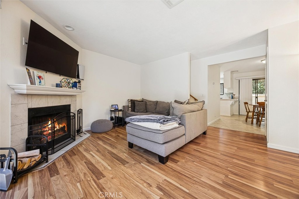 3750 El Camino Real E4