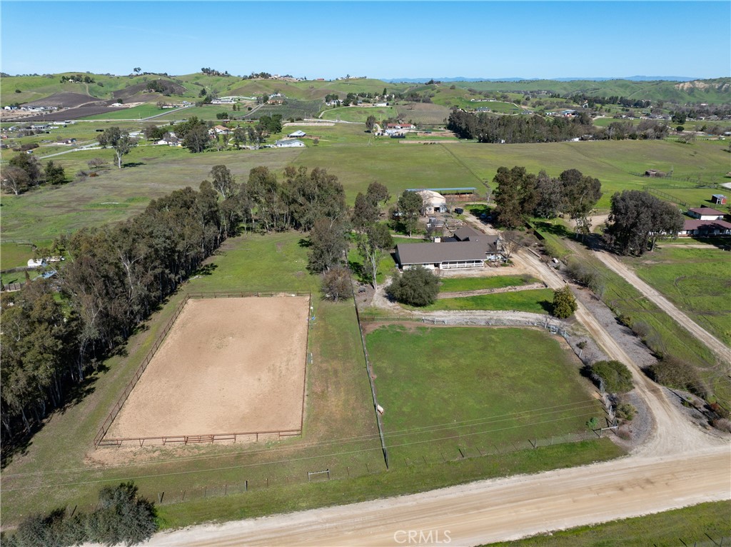 7686 Feenstra Road