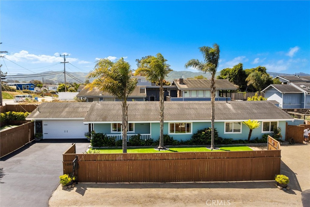 1099 Pismo Ave