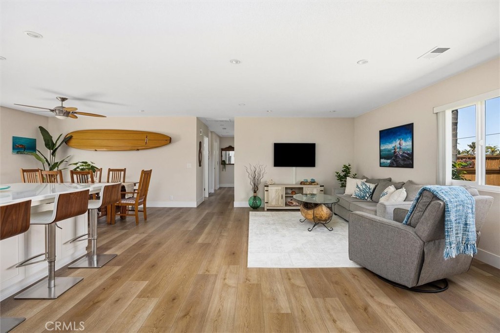 1099 Pismo Ave