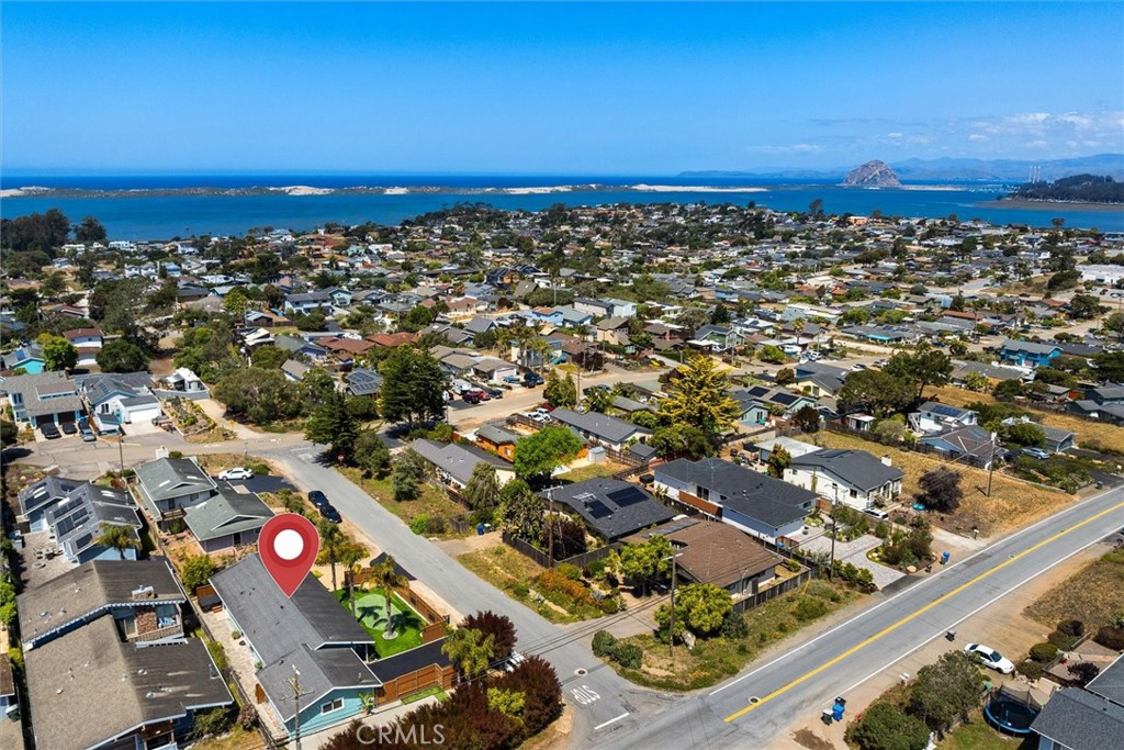 1099 Pismo Ave