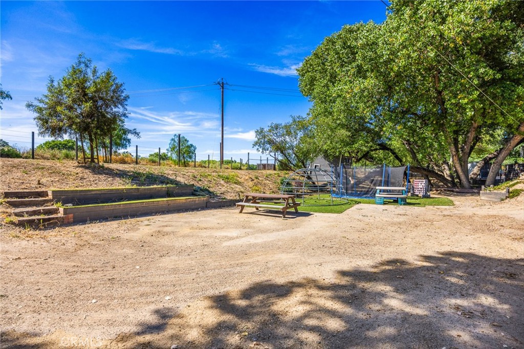 390 Paso Robles