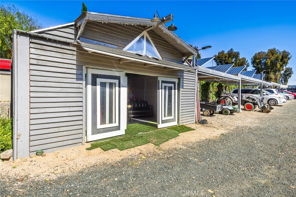 390 Paso Robles