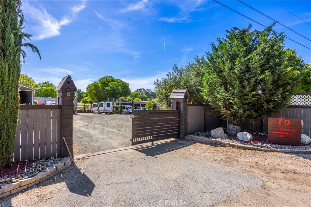 390 Paso Robles
