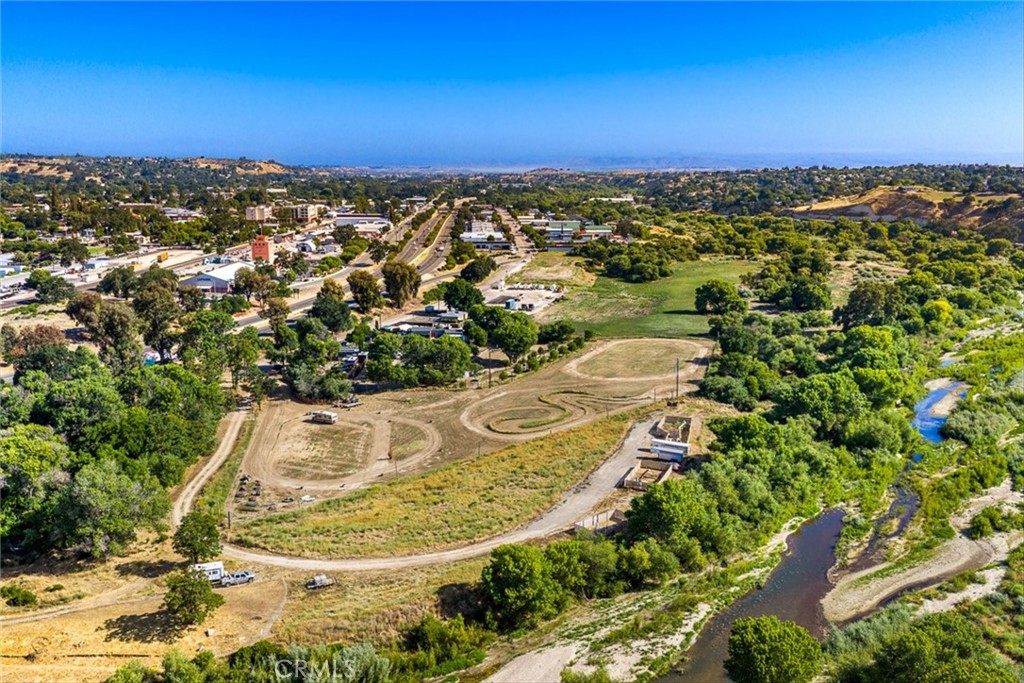 390 Paso Robles