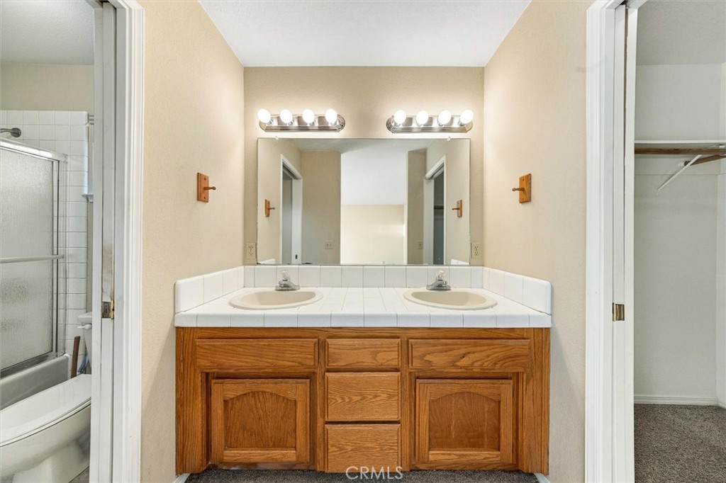 1137 Woodhaven Court