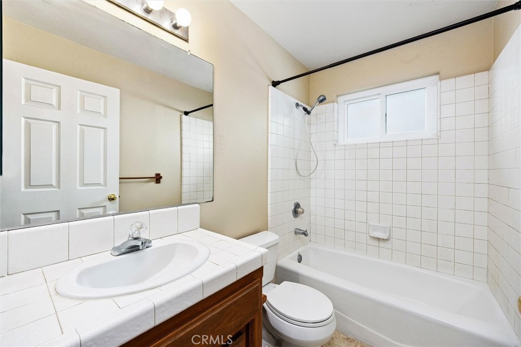 1137 Woodhaven Court