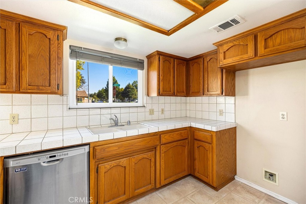 1137 Woodhaven Court