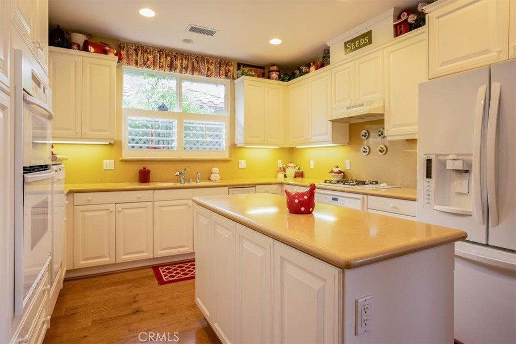 2563 Pasadena Lane