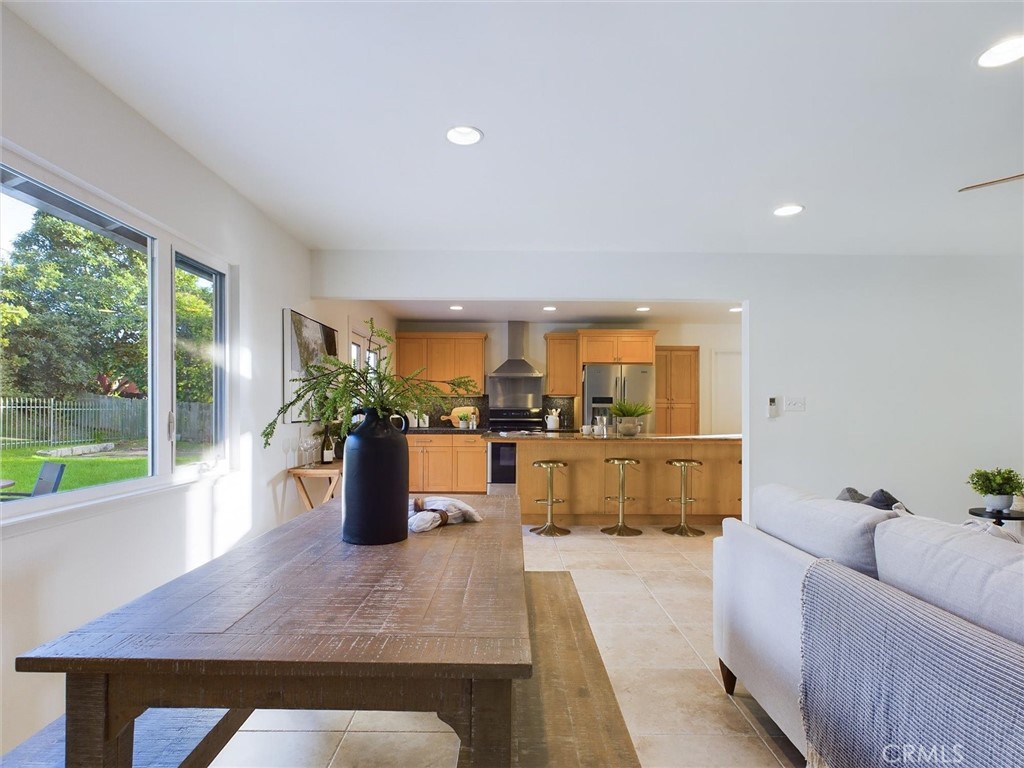 1642 Crestview Circle