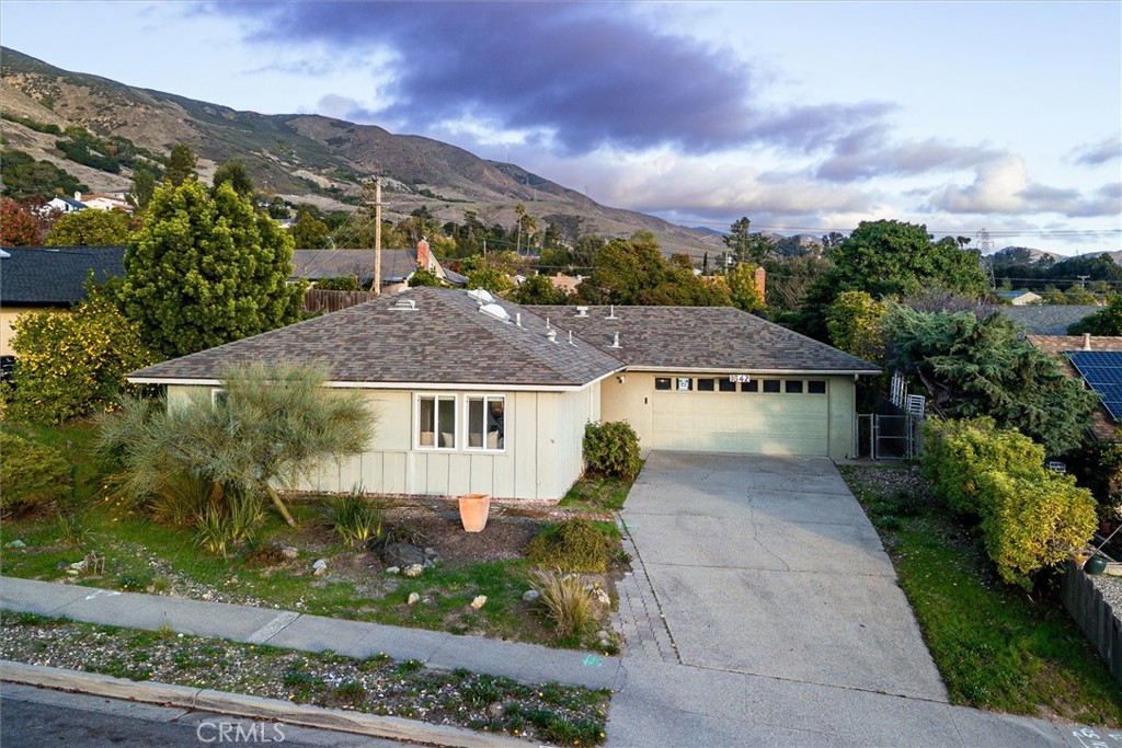 1642 Crestview Circle