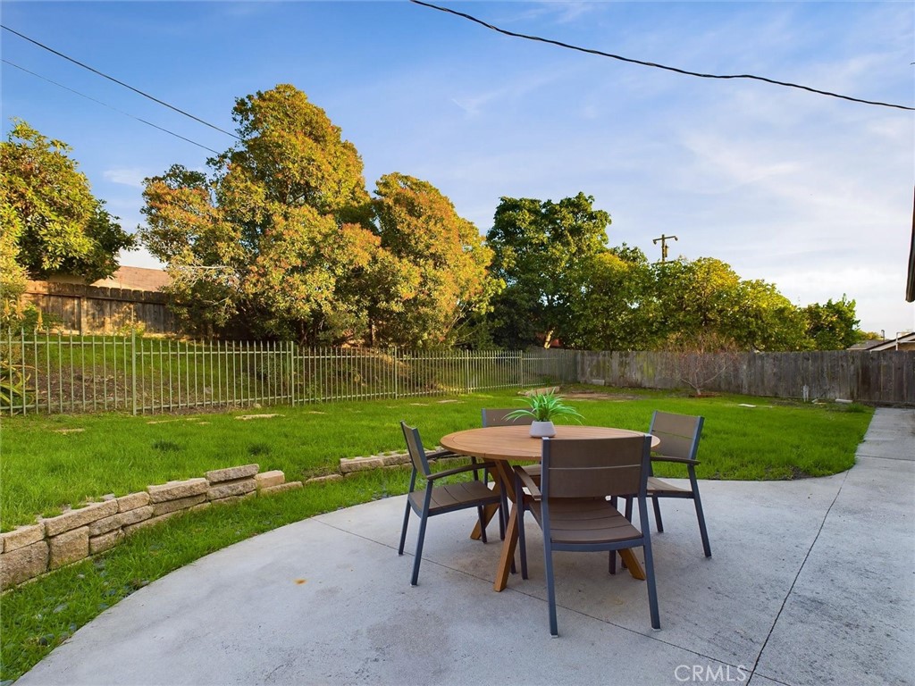 1642 Crestview Circle