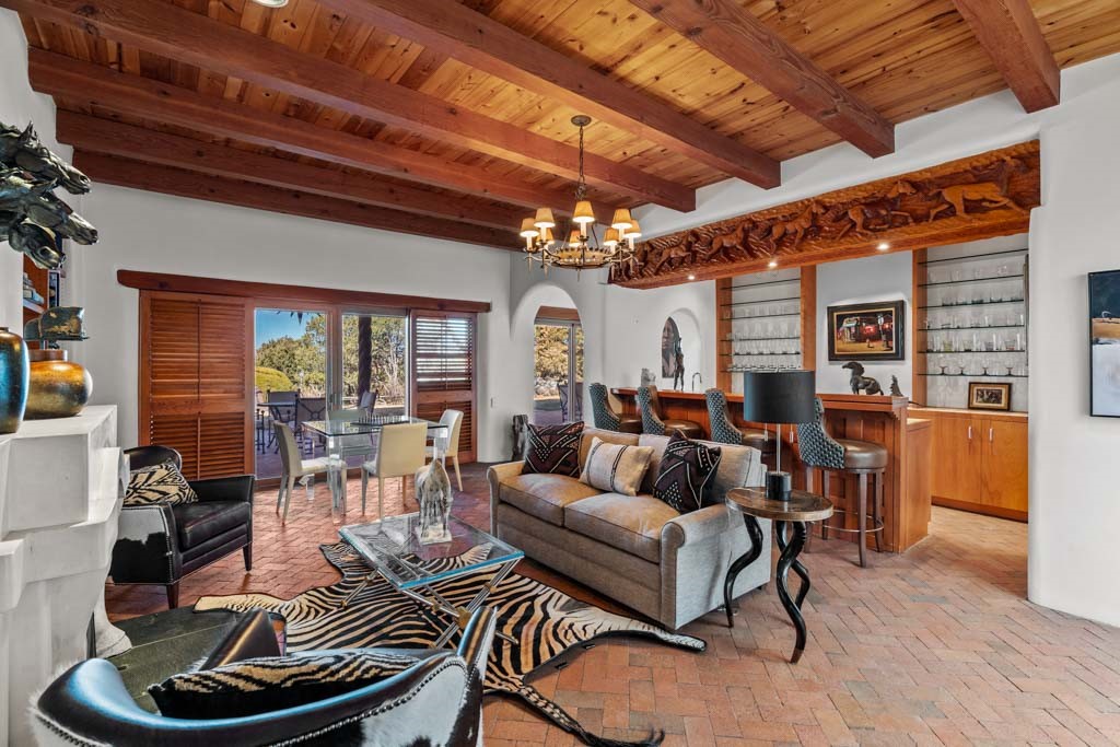 705 Camino Lejo