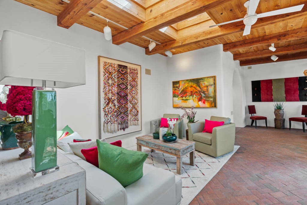 705 Camino Lejo