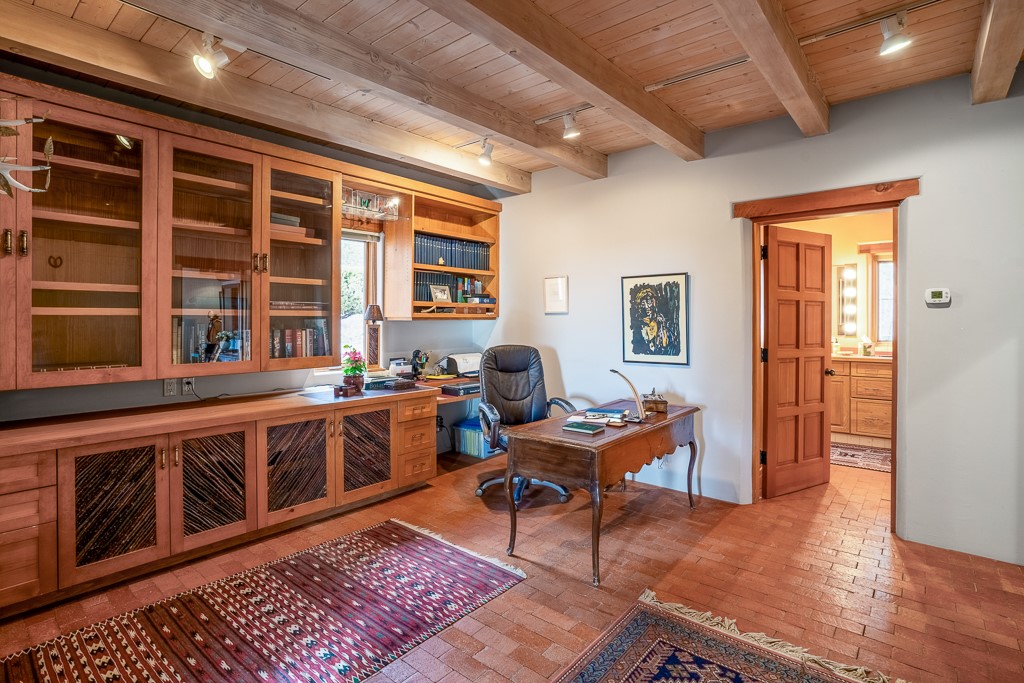 705 Camino Lejo
